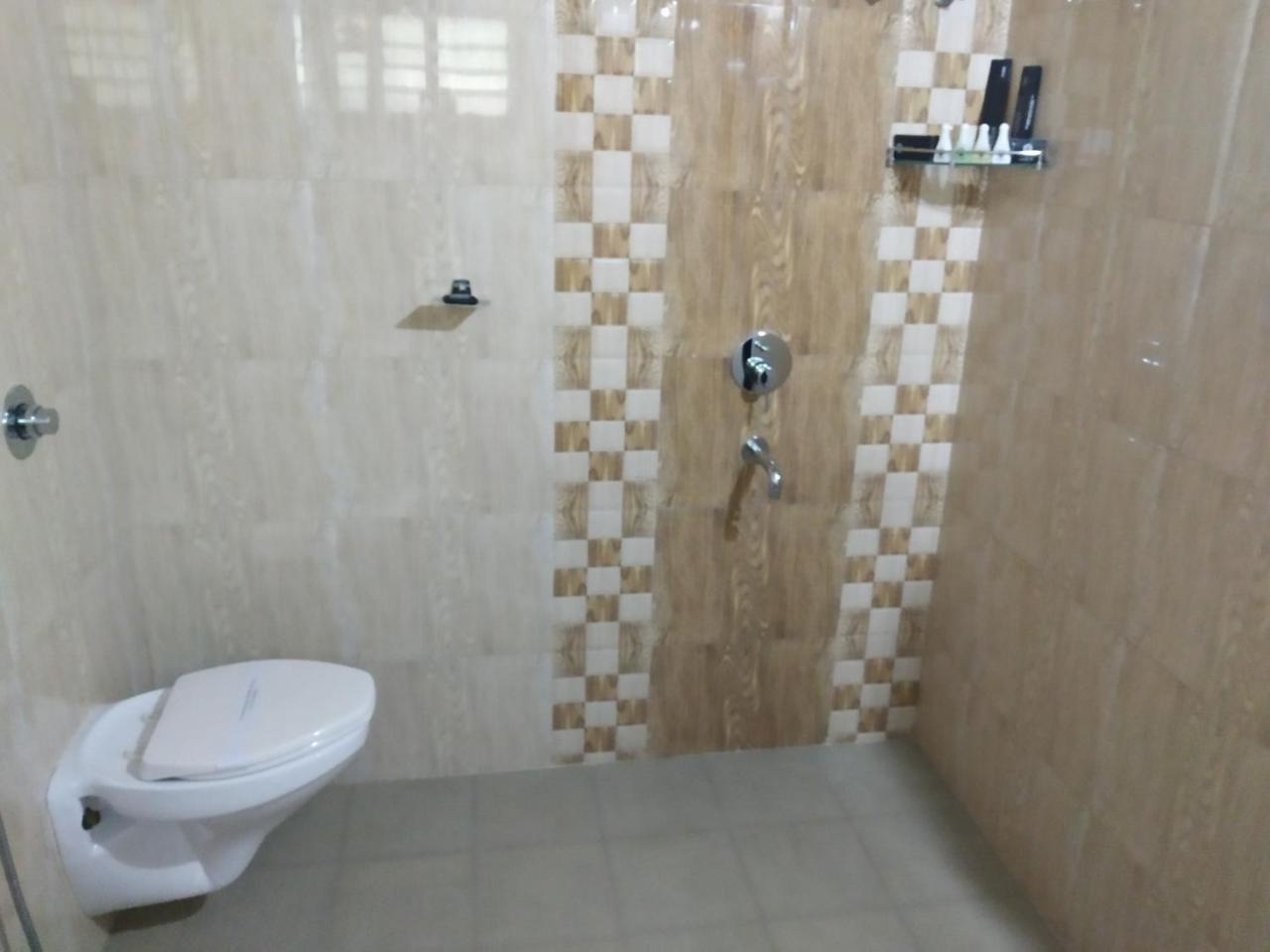 Shoolin Resorts Manipal Luaran gambar